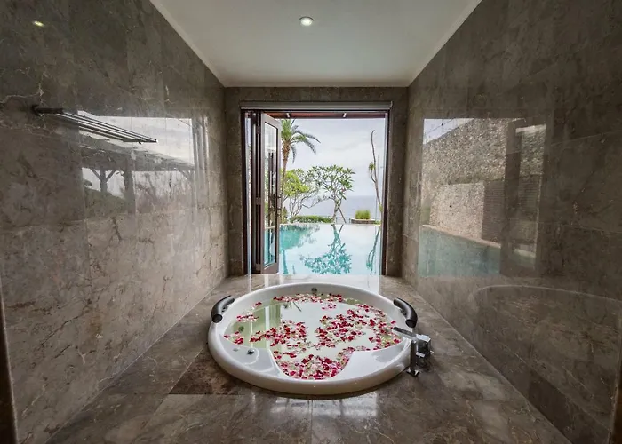 Maiara Hotel 4*