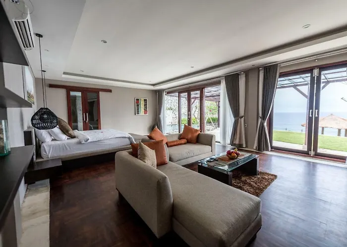 Maiara Uluwatu (Bali)